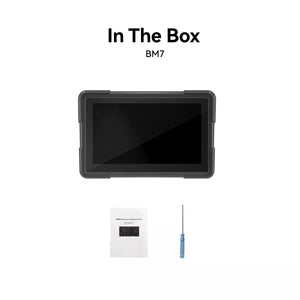 aoocci-BM7-BMW-Zawartość pudełka Kamera motocyklowa BM7: ekran urządzenia, instrukcja obsługi oraz śrubokręt – elementy dostarczane wraz z produktem, niezbędne do instalacji i konfiguracji kamery na motocyklu.