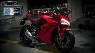 Kompletny przewodnik po kamerach samochodowych dla motocyklistów: funkcje & typowe pułapki, których należy unikać