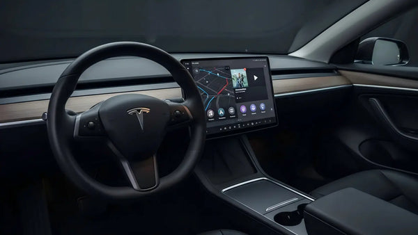 Czy Tesla ma Apple CarPlay w 2026 roku? Kompletny przewodnik